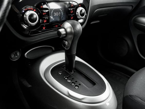 Nissan Juke I с пробегом 2012 года, цена 1 200 000 рублей, 60108 км, внедорожник, Автокод Объявления