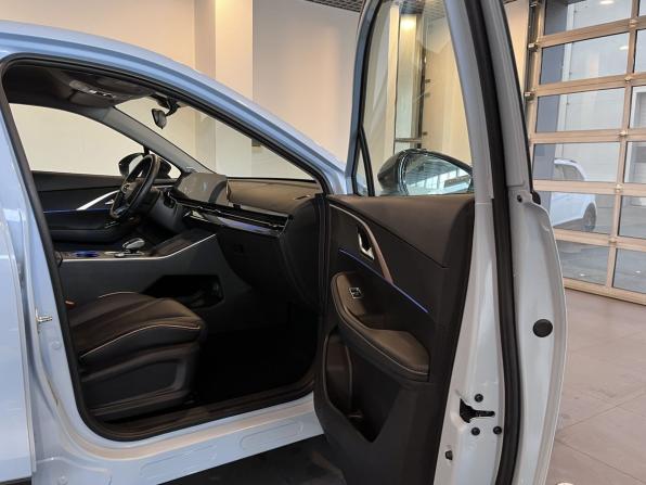 Omoda C5 I с пробегом 2023 года, цена 1 937 000 рублей, 45973 км, внедорожник, Автокод Объявления