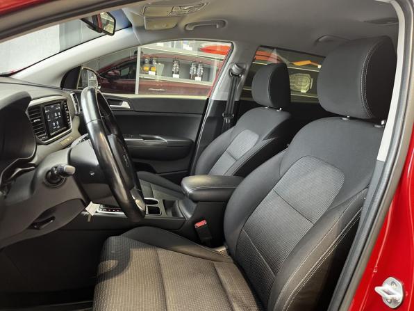 Kia Sportage IV Рестайлинг с пробегом 2019 года, цена 2 220 000 рублей, 102500 км, внедорожник, Автокод Объявления