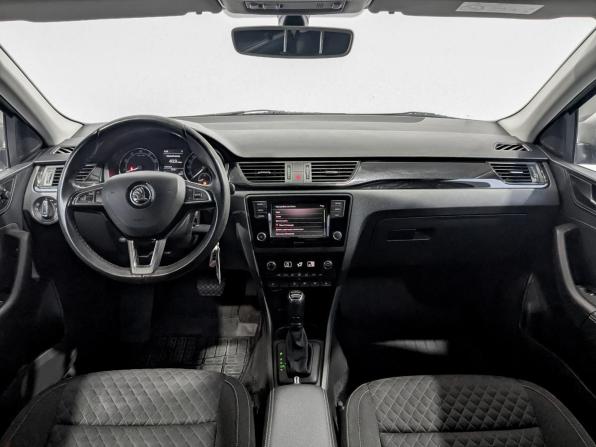 Skoda Rapid I Рестайлинг с пробегом 2018 года, цена 1 450 000 рублей, 65000 км, лифтбек, Автокод Объявления