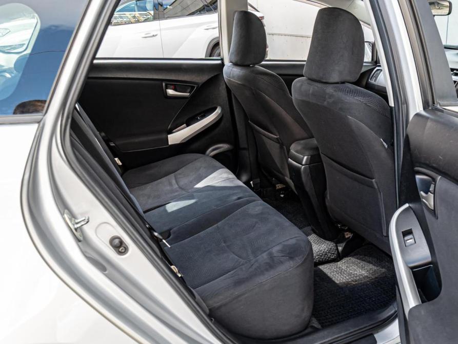 Toyota Prius III Рестайлинг (XW30) Краснодар  - изображение 10