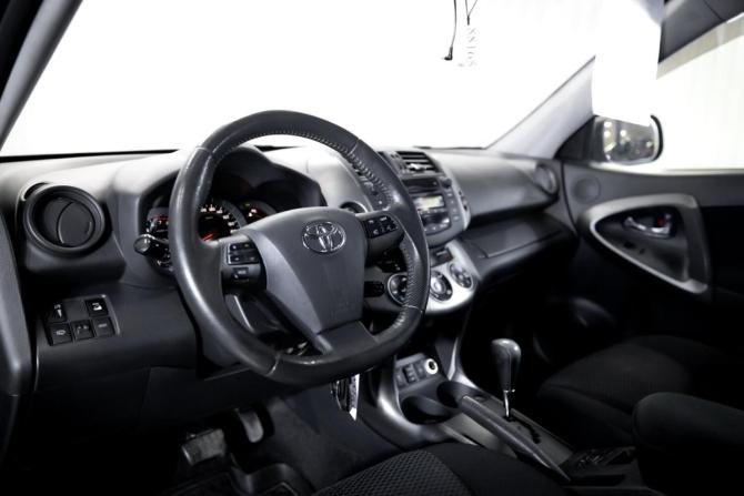 Toyota RAV4 III (XA30) Рестайлинг с пробегом 2012 года, цена 1 549 000 рублей, 174195 км, внедорожник, Автокод Объявления