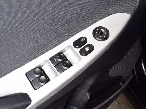 Hyundai Solaris I с пробегом 2012 года, цена 899 995 рублей, 186484 км, хэтчбек, Автокод Объявления
