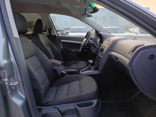 Skoda Octavia II (A5) Рестайлинг с пробегом 2013 года, цена 905 000 рублей, 177115 км, лифтбек, Автокод Объявления
