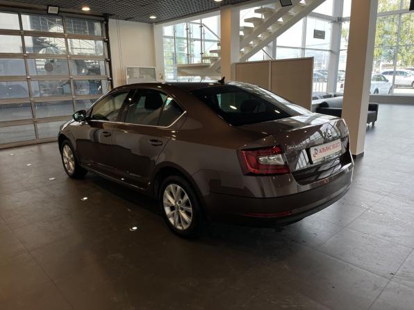 Skoda Octavia III (A7) Рестайлинг с пробегом 2018 года, цена 1 750 000 рублей, 121065 км, лифтбек, Автокод Объявления