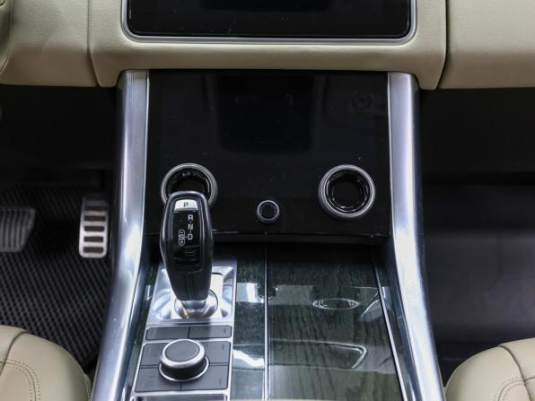 Land Rover Range Rover Sport II Рестайлинг с пробегом 2018 года, цена 4 700 000 рублей, 130245 км, внедорожник, Автокод Объявления
