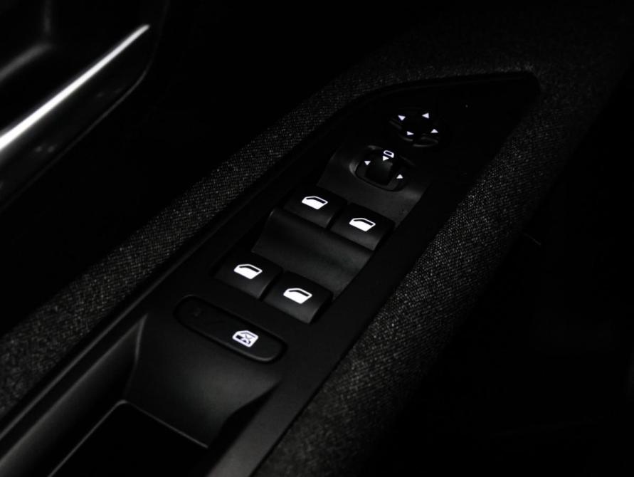 Peugeot 3008 II Санкт-Петербург  - изображение 19
