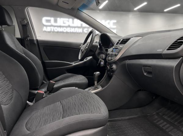 Hyundai Solaris I Рестайлинг с пробегом 2015 года, цена 1 020 500 рублей, 137000 км, седан, Автокод Объявления