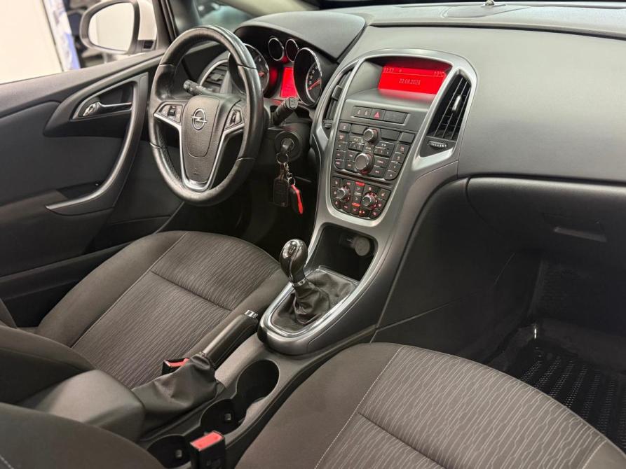 Opel Astra J Рестайлинг Казань  - изображение 8