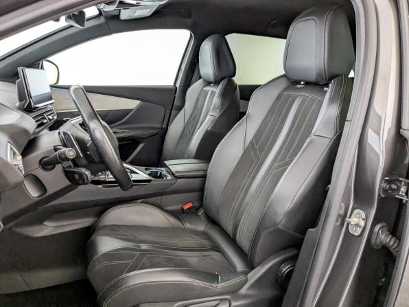 Peugeot 3008 II Рестайлинг с пробегом 2021 года, цена 1 880 000 рублей, 145934 км, внедорожник, Автокод Объявления
