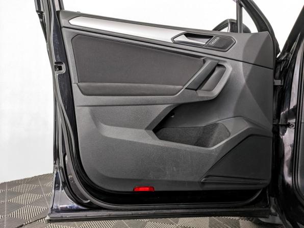 Volkswagen Tiguan II с пробегом 2019 года, цена 2 170 000 рублей, 112445 км, внедорожник, Автокод Объявления