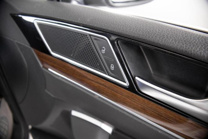 Volkswagen Passat B8 с пробегом 2015 года, цена 1 759 000 рублей, 111484 км, универсал, Автокод Объявления