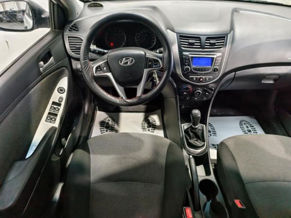 Hyundai Solaris I с пробегом 2014 года, цена 748 000 рублей, 164535 км, седан, Автокод Объявления