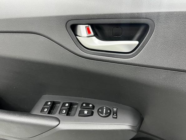 Hyundai Solaris II Рестайлинг с пробегом 2020 года, цена 1 520 000 рублей, 74100 км, седан, Автокод Объявления