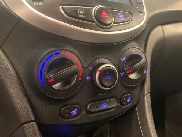 Hyundai Solaris I с пробегом 2012 года, цена 599 000 рублей, 177550 км, седан, Автокод Объявления