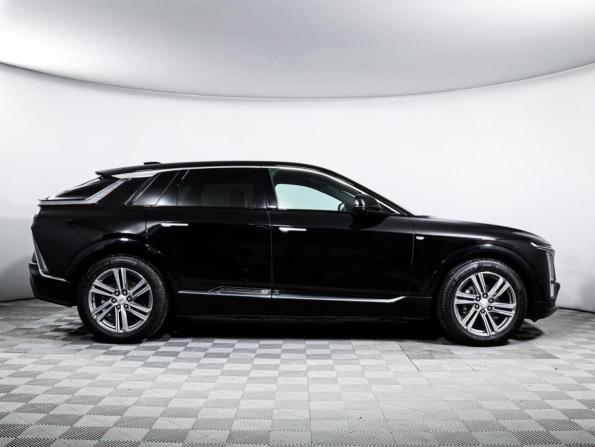 Cadillac Lyriq с пробегом 2023 года, цена 8 300 000 рублей, 5060 км, внедорожник, Автокод Объявления
