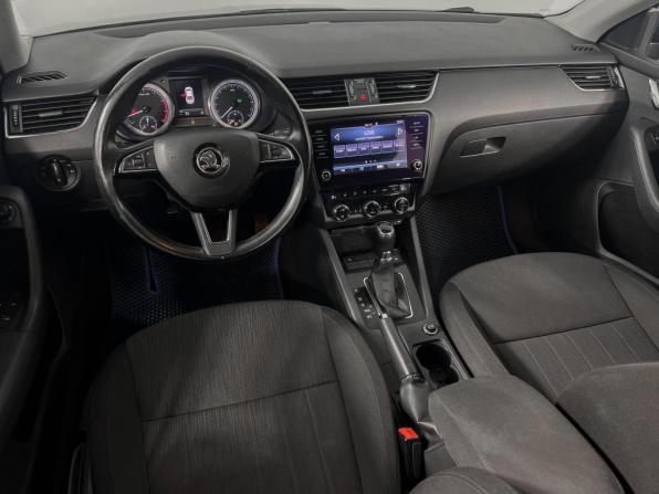 Skoda Octavia III (A7) Рестайлинг с пробегом 2017 года, цена 2 098 900 рублей, 167090 км, лифтбек, Автокод Объявления