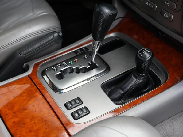 Toyota Land Cruiser 100 Series Рестайлинг 2 с пробегом 2007 года, цена 1 950 000 рублей, 482000 км, внедорожник, Автокод Объявления