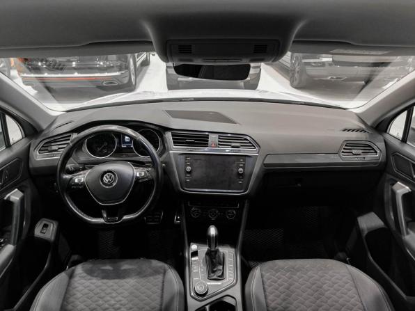 Volkswagen Tiguan II с пробегом 2018 года, цена 2 250 000 рублей, 167939 км, внедорожник, Автокод Объявления