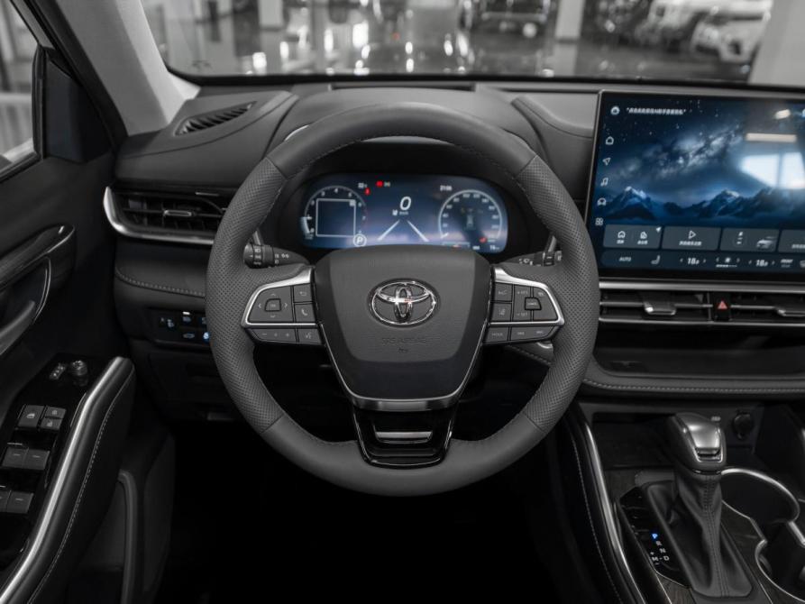 Toyota Highlander IV (XU70) Москва  - изображение 11