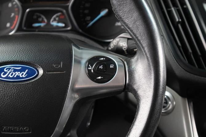 Ford Kuga II с пробегом 2014 года, цена 1 099 000 рублей, 250000 км, внедорожник, Автокод Объявления