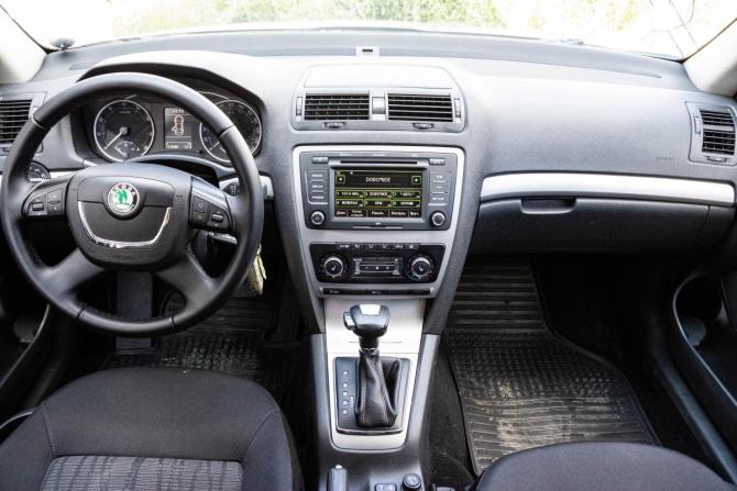 Skoda Octavia II (A5) Рестайлинг с пробегом 2011 года, цена 850 000 рублей, 212080 км, лифтбек, Автокод Объявления