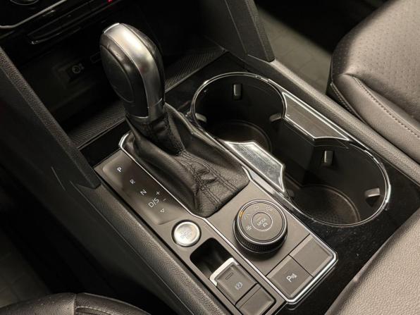 Volkswagen Teramont I с пробегом 2018 года, цена 2 799 000 рублей, 206838 км, внедорожник, Автокод Объявления