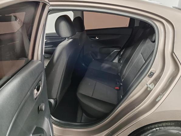 Kia Rio IV Рестайлинг с пробегом 2022 года, цена 1 649 000 рублей, 69210 км, седан, Автокод Объявления