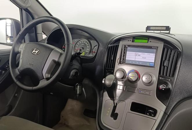 Hyundai H-1 II с пробегом 2014 года, цена 1 730 000 рублей, 217252 км, минивэн, Автокод Объявления