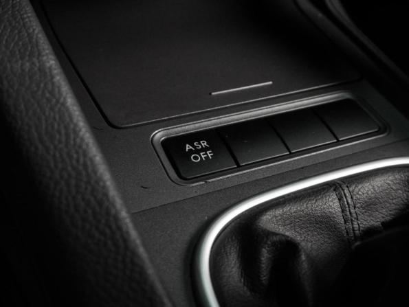 Volkswagen Jetta V с пробегом 2009 года, цена 699 000 рублей, 242815 км, седан, Автокод Объявления