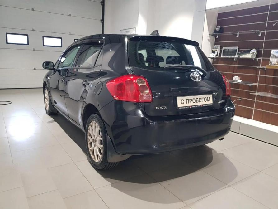 Toyota Auris I Москва  - изображение 4