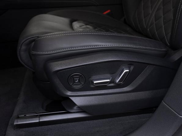 Audi Q8 I (4M) Рестайлинг с пробегом 2025 года, цена 13 600 000 рублей, 50 км, внедорожник, Автокод Объявления