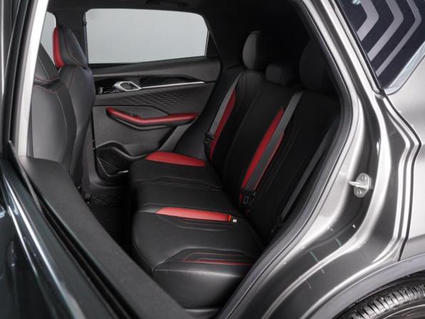 Geely Binyue I Рестайлинг 2 с пробегом 2024 года, цена 2 125 000 рублей, 7848 км, внедорожник, Автокод Объявления
