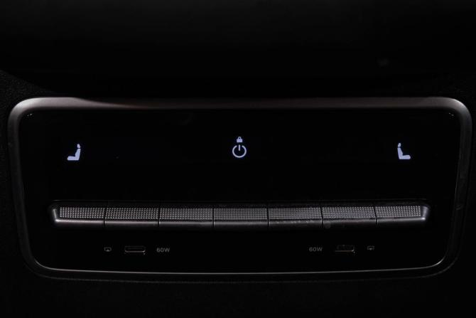 Li Auto (Lixiang) L7 I с пробегом 2023 года, цена 5 929 000 рублей, 39000 км, внедорожник, Автокод Объявления