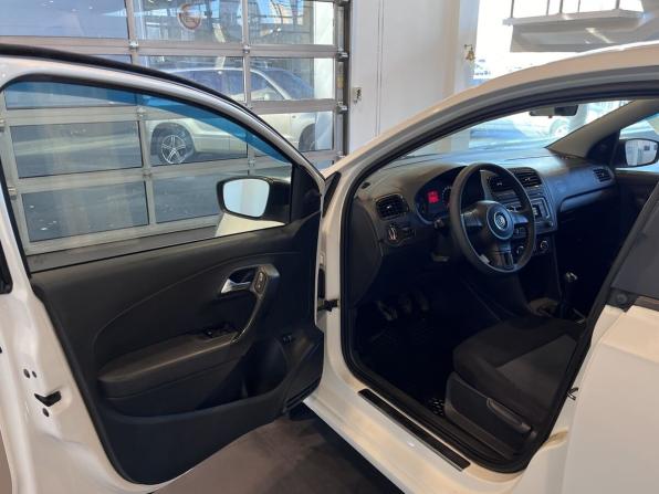 Volkswagen Polo V с пробегом 2011 года, цена 435 000 рублей, 218327 км, седан, Автокод Объявления