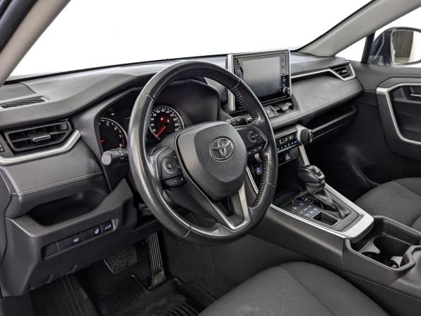 Toyota RAV4 V (XA50) с пробегом 2021 года, цена 2 865 000 рублей, 130736 км, внедорожник, Автокод Объявления