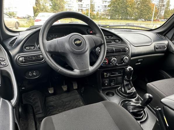 Chevrolet Niva I Рестайлинг с пробегом 2015 года, цена 599 000 рублей, 102399 км, внедорожник, Автокод Объявления
