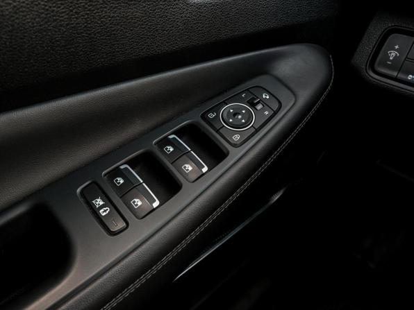 Hyundai Santa Fe IV с пробегом 2019 года, цена 3 412 600 рублей, 89118 км, внедорожник, Автокод Объявления