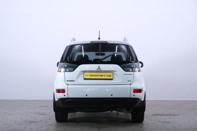 Mitsubishi Outlander II Рестайлинг с пробегом 2010 года, цена 1 249 000 рублей, 193000 км, внедорожник, Автокод Объявления