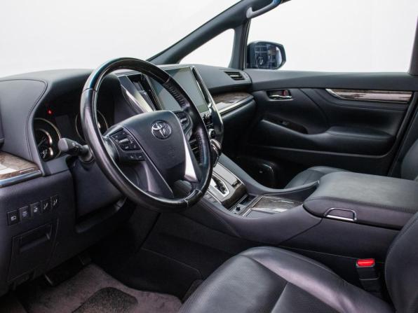 Toyota Alphard III Рестайлинг с пробегом 2021 года, цена 6 750 000 рублей, 65956 км, минивэн, Автокод Объявления