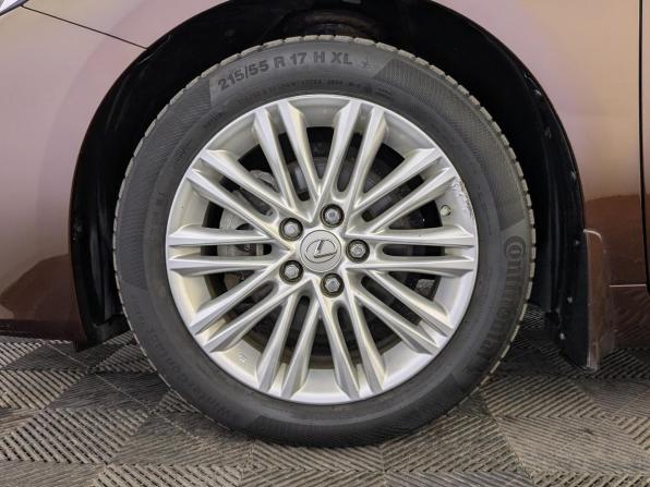 Lexus ES VI Рестайлинг с пробегом 2016 года, цена 2 820 000 рублей, 63533 км, седан, Автокод Объявления