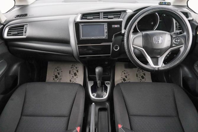 Honda Fit III Рестайлинг с пробегом 2019 года, цена 1 359 000 рублей, 56000 км, хэтчбек, Автокод Объявления