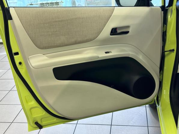Toyota Sienta II с пробегом 2017 года, цена 1 280 000 рублей, 125000 км, минивэн, Автокод Объявления