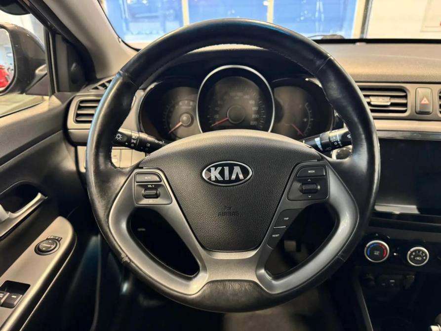 Kia Rio III Рестайлинг Подольск  - изображение 18