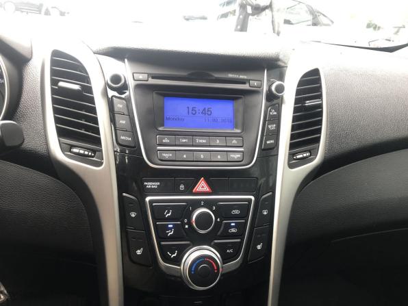 Hyundai i30 II Рестайлинг с пробегом 2015 года, цена 990 000 рублей, 164923 км, хэтчбек, Автокод Объявления