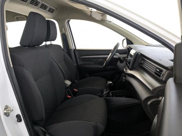 Suzuki Ertiga II Рестайлинг с пробегом 2023 года, цена 2 050 000 рублей, 46766 км, компактвэн, Автокод Объявления