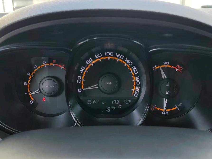 Lada (ВАЗ) Vesta I Санкт-Петербург  - изображение 14