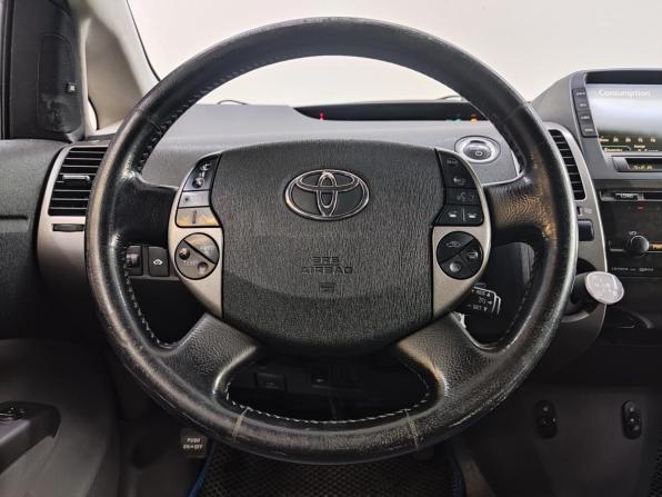 Toyota Prius II Рестайлинг (XW20) с пробегом 2008 года, цена 790 000 рублей, 372679 км, лифтбек, Автокод Объявления