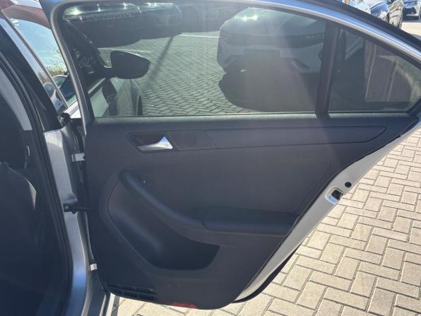 Volkswagen Jetta VI с пробегом 2013 года, цена 900 000 рублей, 211519 км, седан, Автокод Объявления