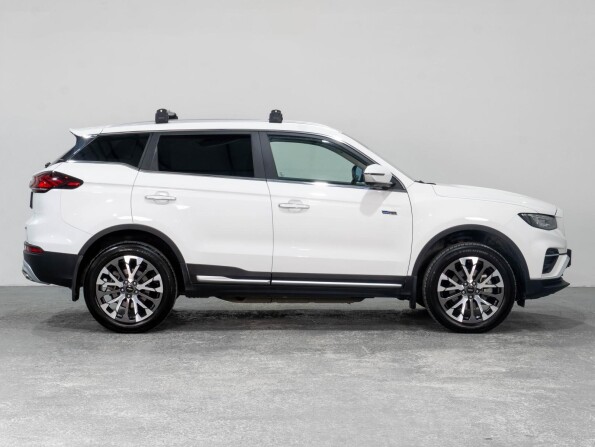 Geely Atlas Pro с пробегом 2021 года, цена 2 319 000 рублей, 40140 км, внедорожник, Автокод Объявления